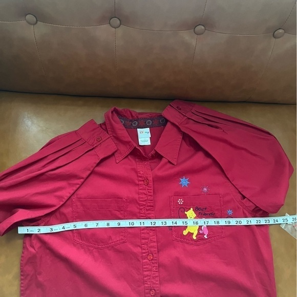 VTG 90s Disney Winnie the Pooh Piglet
Embroidered Deep Red Button Up Shirt Top L - Picture 6 of 8